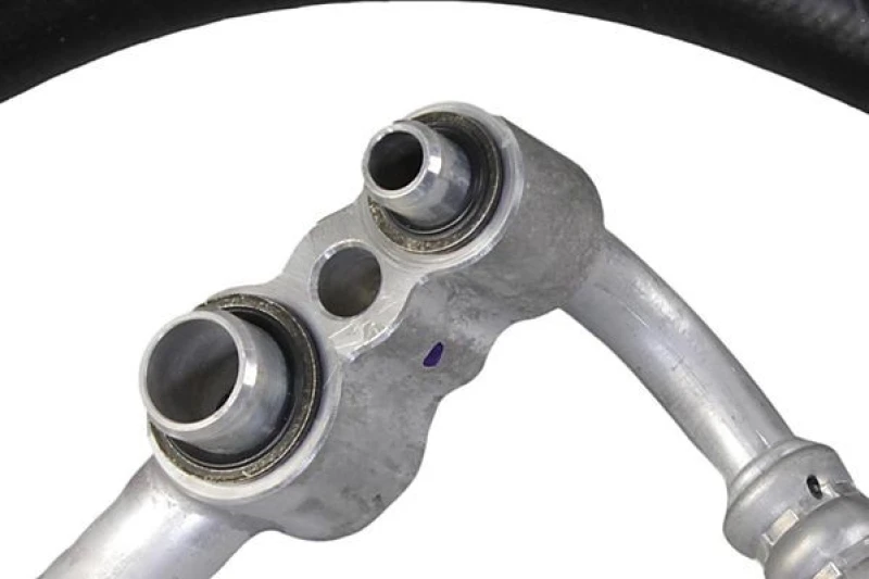 Image of High- / Low Pressure Line, air conditioning METZGER 2360115