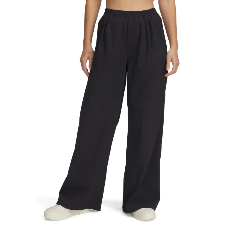 Image of Under Armour Womens Open Hem Woven Joggers Black female 8 (XS)