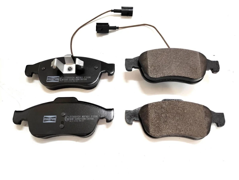 Image of Brake pad set CHAMPION 573331CH