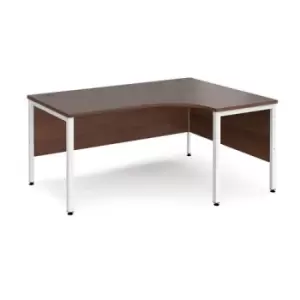 image of Office Desk Right Hand Corner Desk 1600mm Walnut Top With White Frame 1200mm Depth Maestro 25 MB16ERWHW