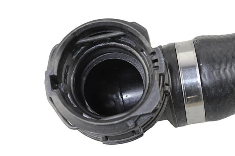 Image of METZGER 2421257 Radiator Hose Lower Right Radiator Hose (475)