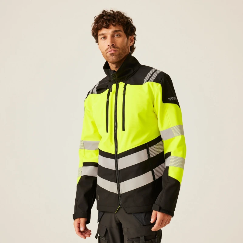 Image of Regatta Regatta Men Hi-Vis X-PRO 3-Layer Softshell Jacket in Jet Black Size: Small Jet Black S Male 5063019886558