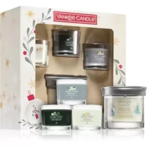 Image of Yankee Candle Snow Globe Wonderland 3 Votives & 1 Tumbler Candle Christmas gift set
