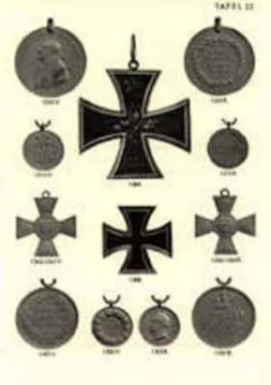 Image of Honours and Awards of the German States. die Ehrenzeichen Des Deutschen Reiches by Dr Von Hessenthal Schreiber Paperback