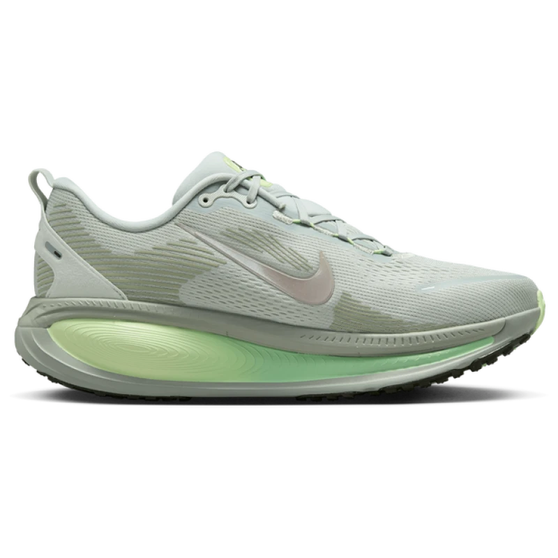 Image of Running shoes Nike Vomero 18 Argente Male 41