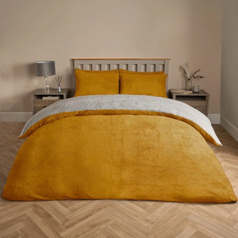 Image of OHS OHS Reversible Teddy Duvet Cover with Pillowcase in Bright Yellow Size: King Bright Yellow King Unisex 5027434221981