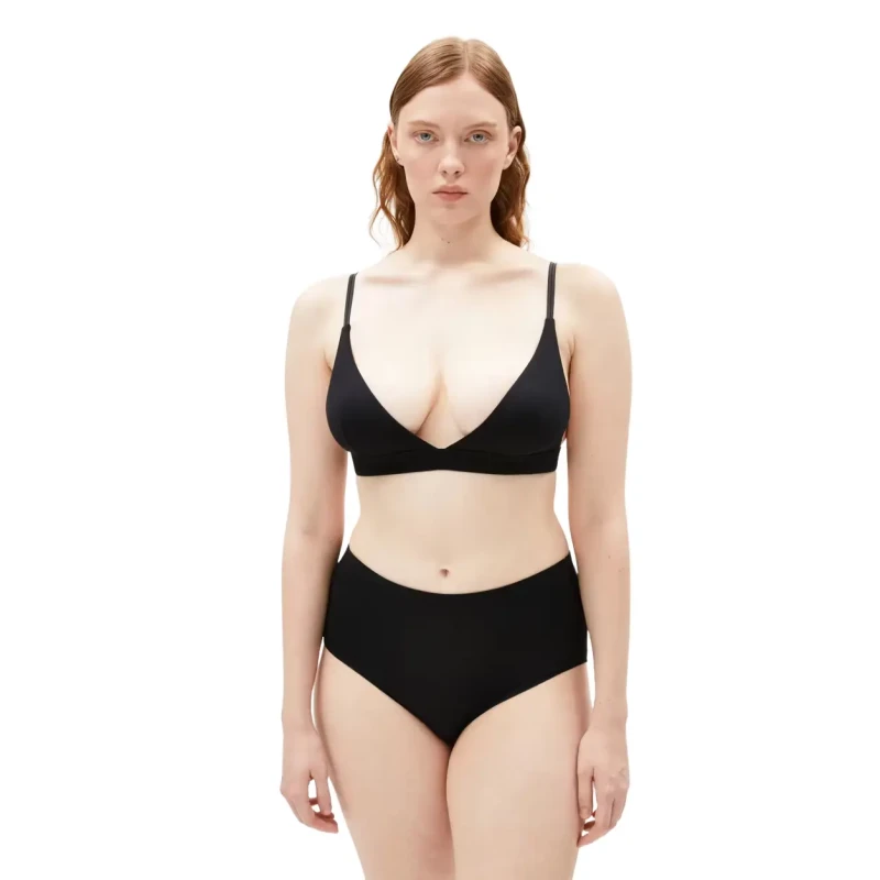 Image of ARMEDANGELS Triangle Bra in TENCEL For Her ARMEDANGELS Noir Female S