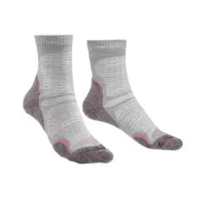 Image of Bridgedale HIKE Ultralight T2 Merino Performance Pattern Crew Womens - Medium Aubergine