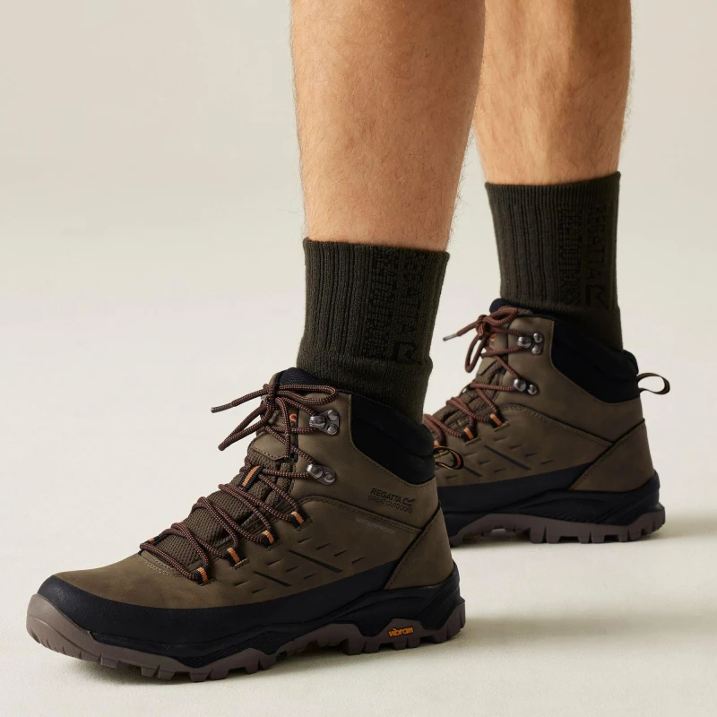 Image of Regatta Regatta Men Blake Breathable Waterproof Walking Boots in Green Size: 10 Green 10 Male 5063516062431
