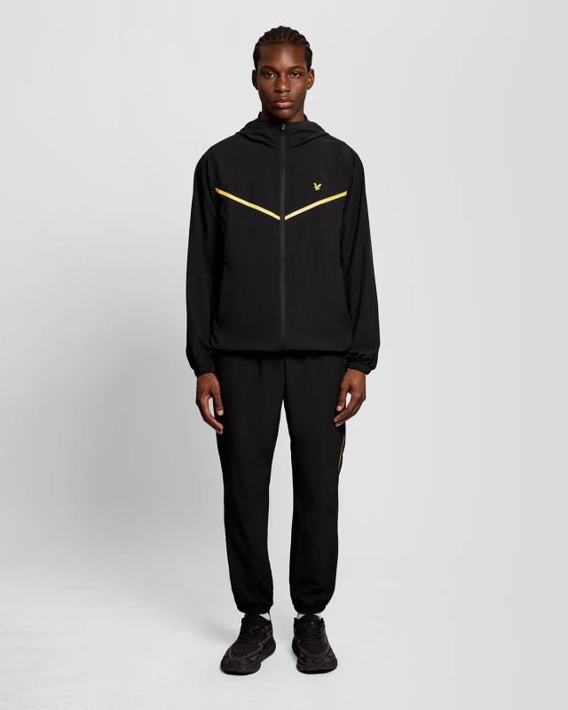 Image of Lyle & Scott Mens Stripe Cuffed Joggers in Black