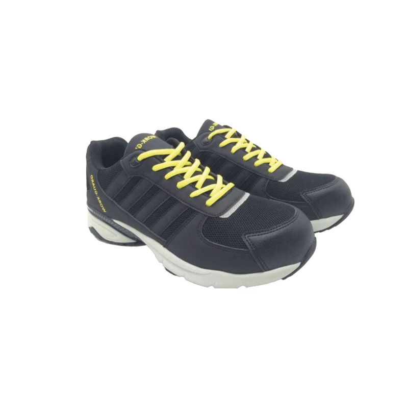 Image of Result Result Men Lightweight Safety Trainers in Black Size: 11 Black 11 Male 5063425233748