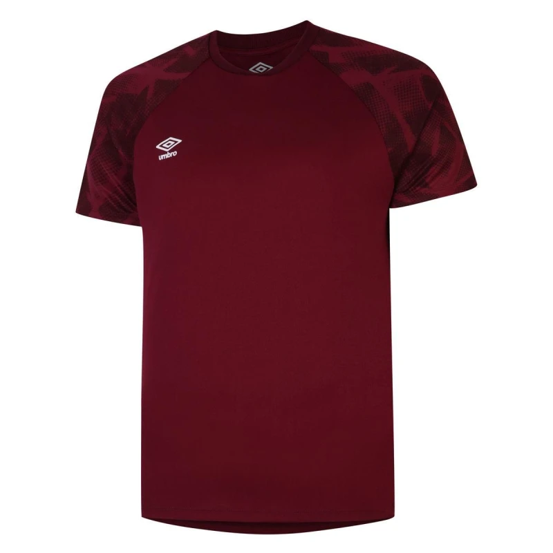 Image of Umbro Umbro Men Atlas Jersey in Scarlet Size: large Scarlet L Male 5063425547333