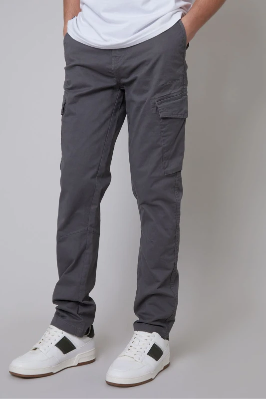 Image of Threadbare Threadbare Men 'Drill' Cotton Cargo Trousers With Stretch in Grey Size: 34R Grey 34R Male 7625914399953