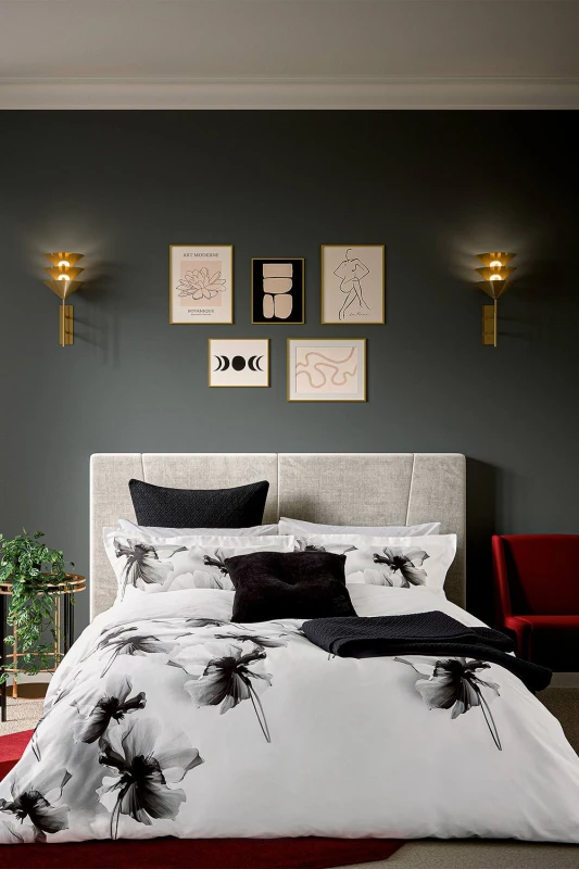 Image of Ted Baker 'Amund Floral' Cotton Sateen Duvet Cover Set in White Size: Double White Unisex Double