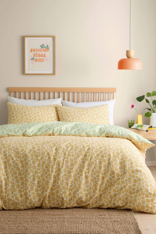 Image of Fusion Retro Daisy Floral Duvet Cover Bedding Set Yellow