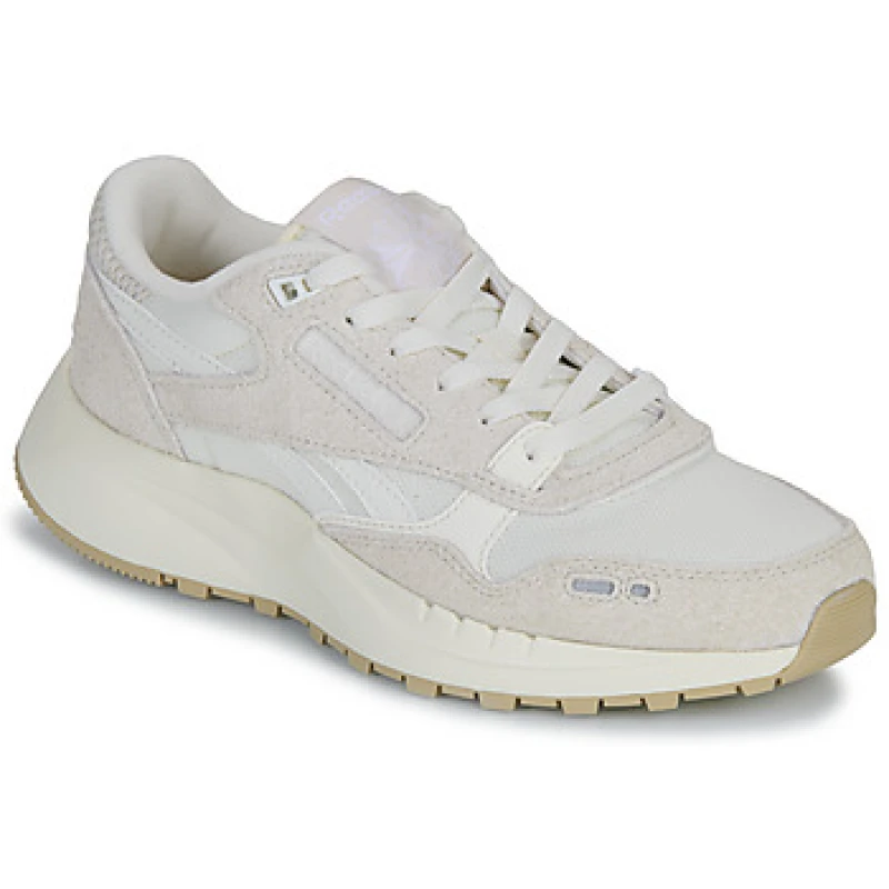 Image of Reebok Classic CLASSIC LEATHER 2400 womens Shoes (Trainers) in Beige