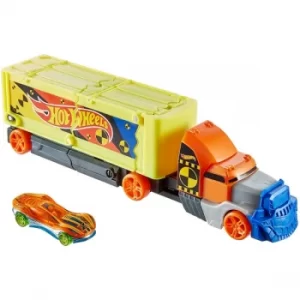 Image of Hot Wheels Smashin' Stunt Rig