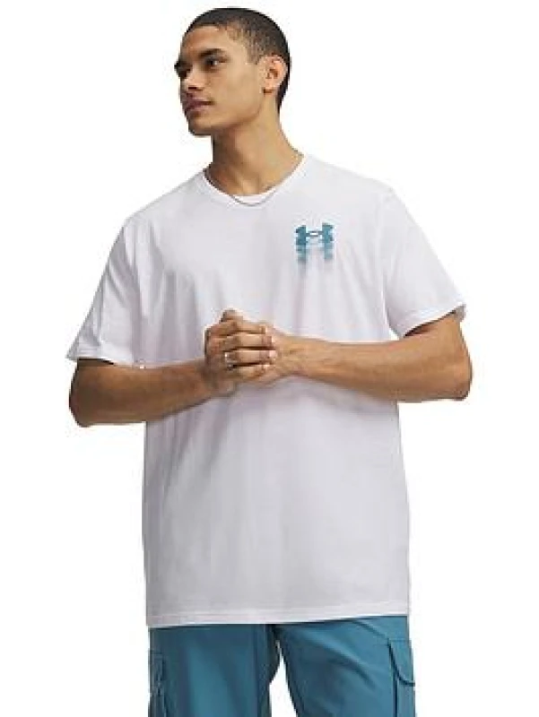 Image of Under Armour Blur Logo Back Graphic Loose T-Shirt White XXL