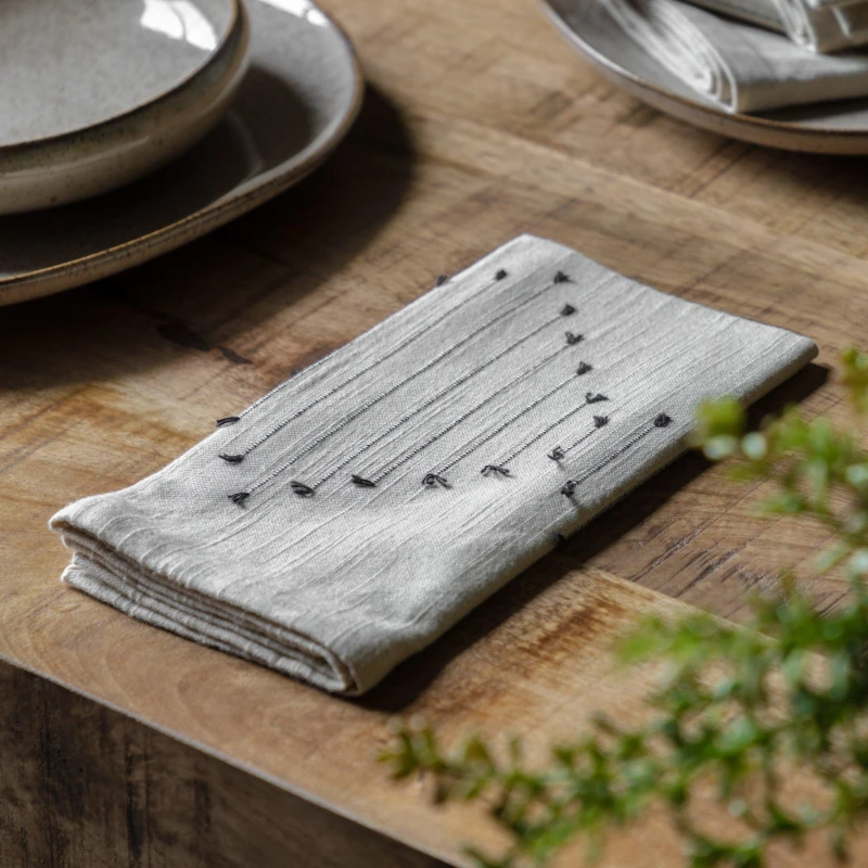 Image of Gallery Interiors Diamond Weave Napkin (Pack of 4)