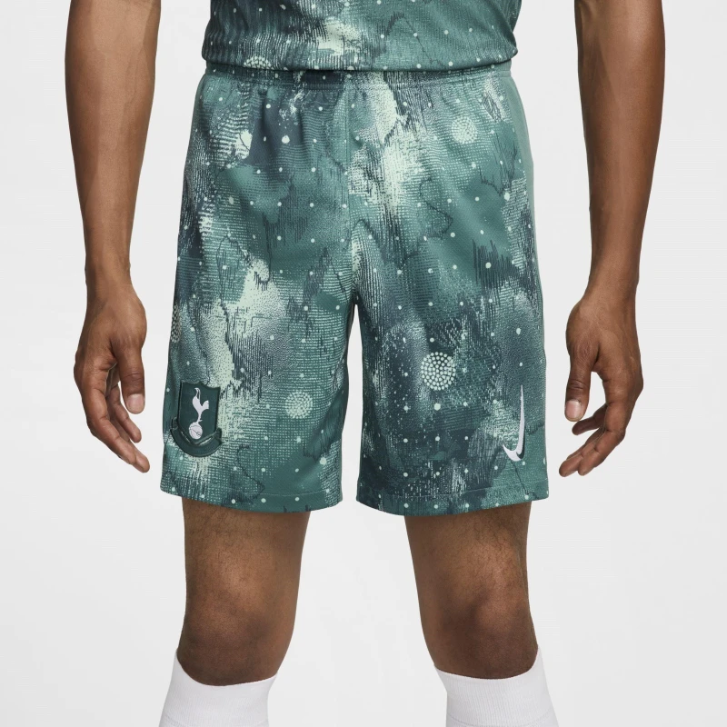Image of Nike Tottenham Hotspur Third Shorts 2024 2025 Adults - Green Green S