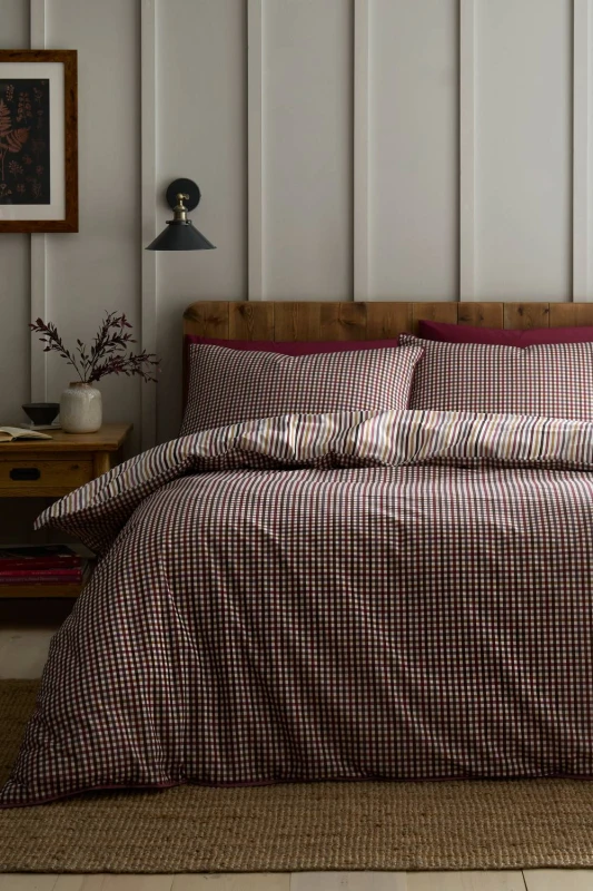 Image of Appletree 'Micro Check' 100% Cotton Duvet Cover Set in Dark Red Size: Super King Dark Red Unisex Super King