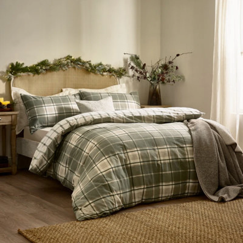 Image of Wylder Nature Braemar Check Soft Brushed Cotton Duvet Set, Single, Green