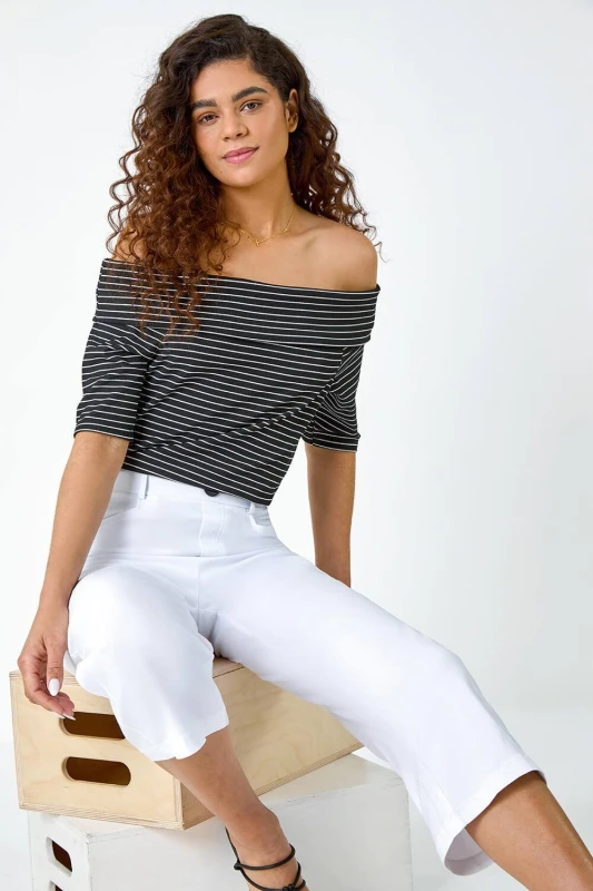 Image of Roman Womens Cropped Stretch Culotte in White Size: 10 White Female 10