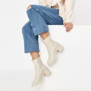 Image of Missguided Chunky Sole pull on boot - Cream