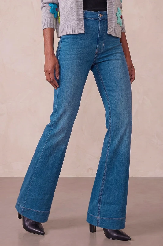 Image of Roman Womens Pocket Stretch Flare Jeans in Mid Blue Size: 10 Mid Blue Female 10