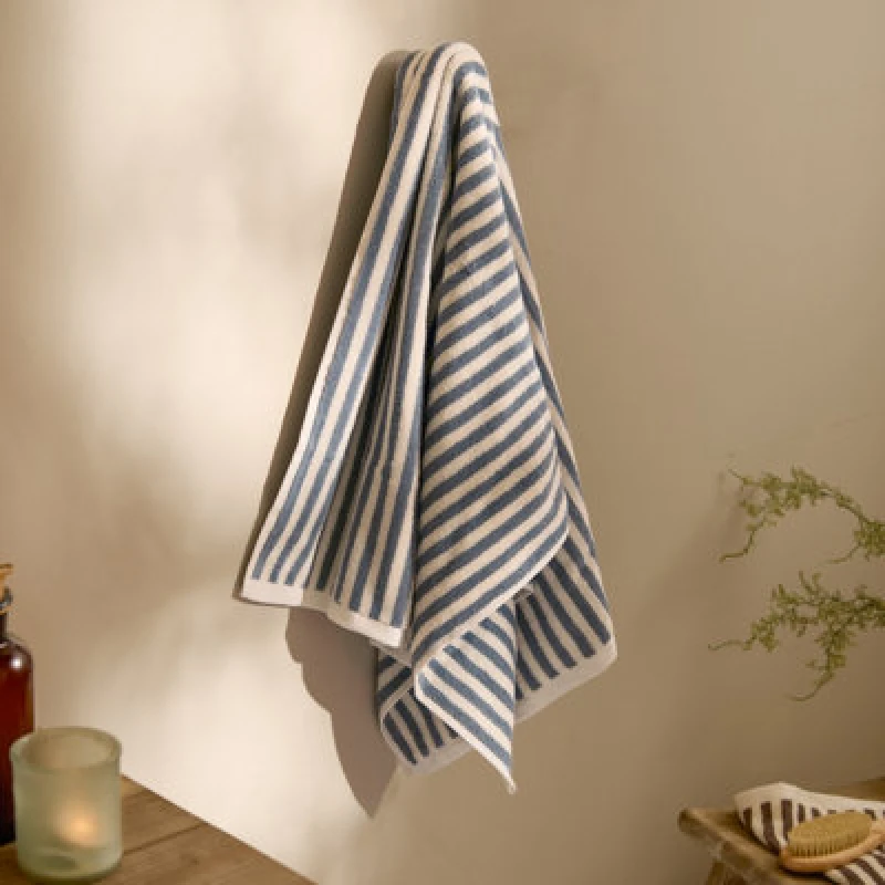 Image of Yard Hebden Striped 100% Cotton Towel in Pale Blue Pale Blue Unisex