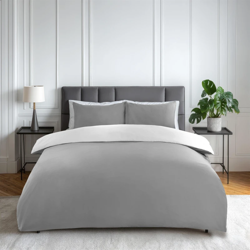 Image of Emma Barclay Duvet Set Reversible Non Iron Soft Touch Lyla Grey/White unisex King