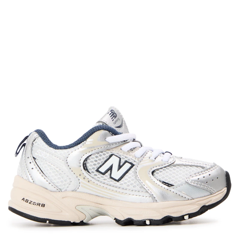 Image of New Balance 530 boys's Children's Shoes (Trainers) in Beige