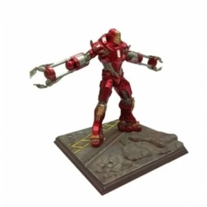 Image of Dragon Marvel 1:24 Iron Man Mk 35 Red Snapper Vignette