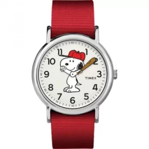 Image of Unisex Timex Weekender Timex x Peanuts Snoopy Watch