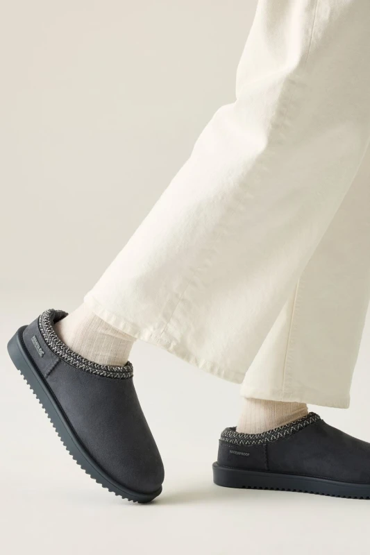 Image of Regatta Womens Risley Mule Waterproof Shoes in Mid Grey Size: 6 Mid Grey Female 6