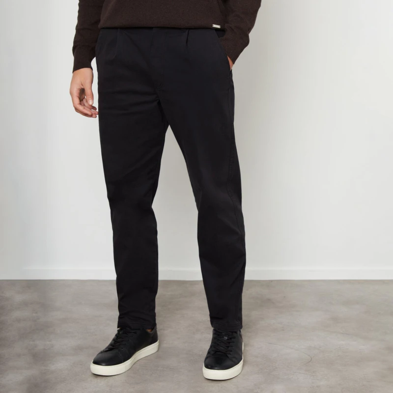 Image of Threadbare 'Fog' Cotton Straight Leg Pleated Chino Trousers With Stretch Black