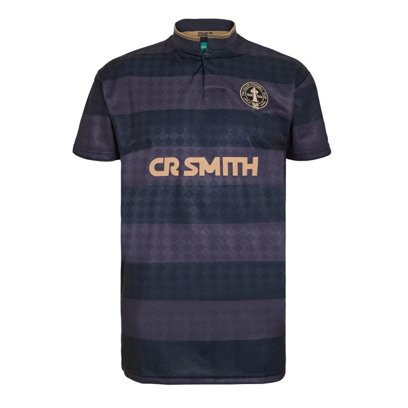 Image of Team Mens Celtic Gold Licensed Retro Football Shirt Black/Gold male Small