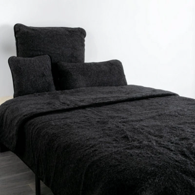 Image of Native Natural Merino Wool Quilt - Plain Black 240