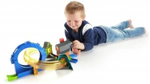 image of Thomas Friends MINIS Boost n Blast Stunt Set