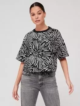 Image of Converse Chuck Animalier Allover Boxy Tee, Black, Size L, Women