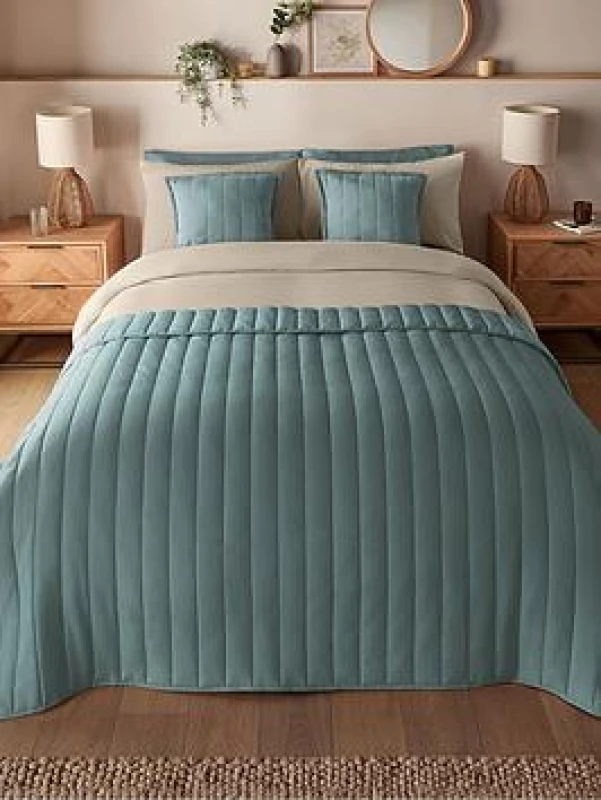 Image of Silentnight Supersoft Quilted 150Cm X 200Cm Bedspread Throw - Blue Natural WH5QG Unisex