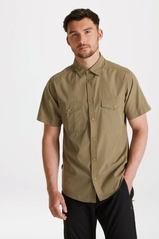 Image of Craghoppers Craghoppers Men 'Expert Kiwi' Short Sleeved Shirt in Beige Size: Small Beige S Male 5054904639069