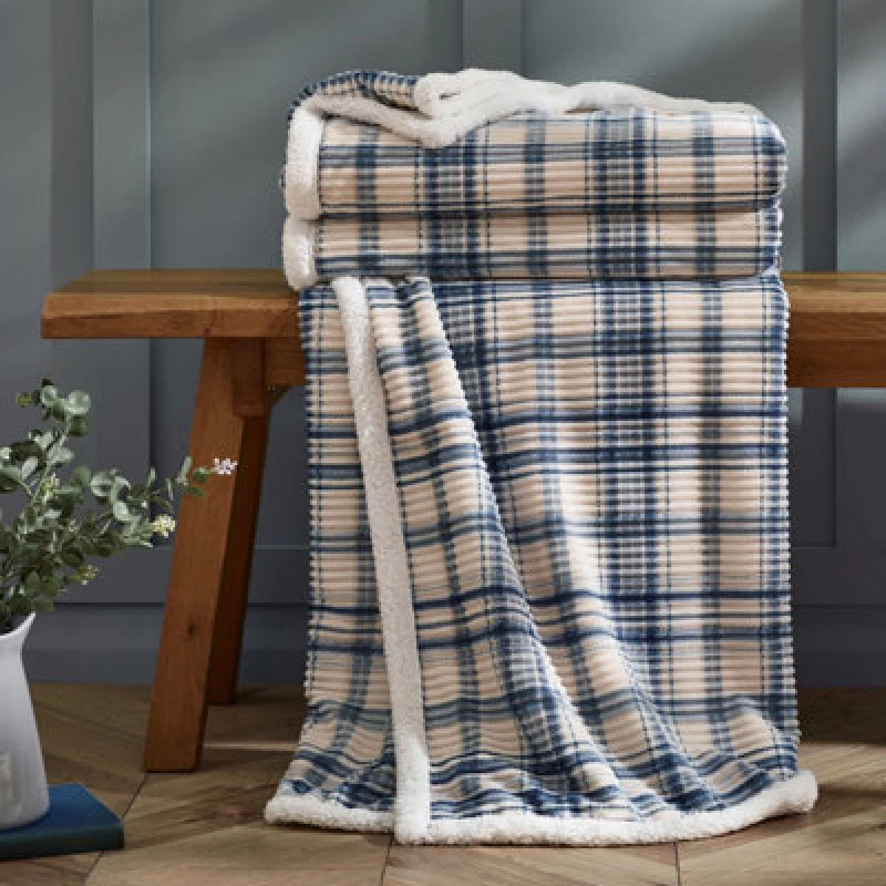 Image of Catherine Lansfield Cosy Ribbed Check 130X170Cm Blanket Throw Blue