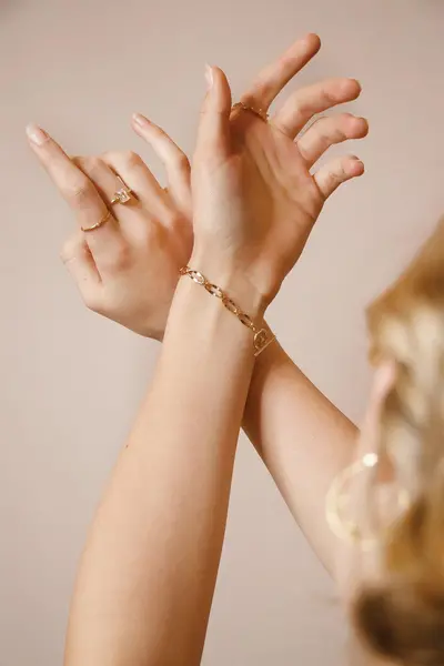 Image of Elk & Bloom Chunky 14K Gold Chain Bracelet Gold