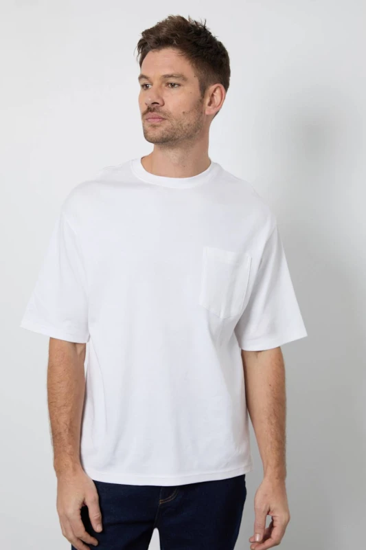 Image of Burton Burton Men White Oversized Crew Neck T-Shirt Size: large White L Male 5045773175239