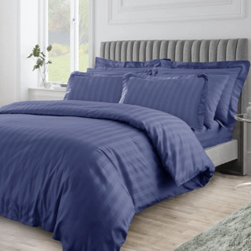 Image of Velosso Elegant Embossed Design Duvet Cover & Pillowcase Set in Navy Size: Super King Navy Unisex Super King