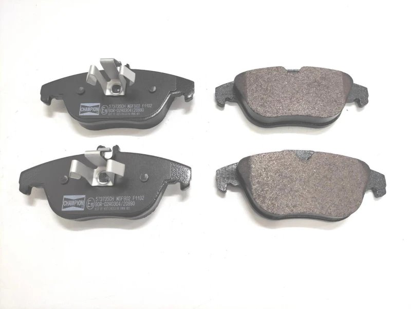 Image of Brake pad set CHAMPION 573735CH