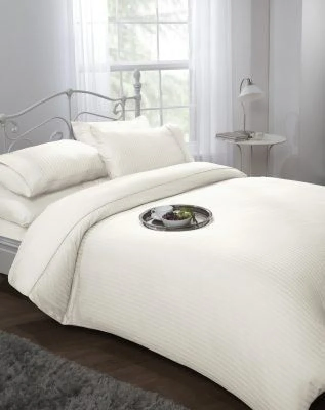 Image of New Edge Blinds Carlton Collection Duvet Set in Cream Size: Super King Cream Unisex Super King