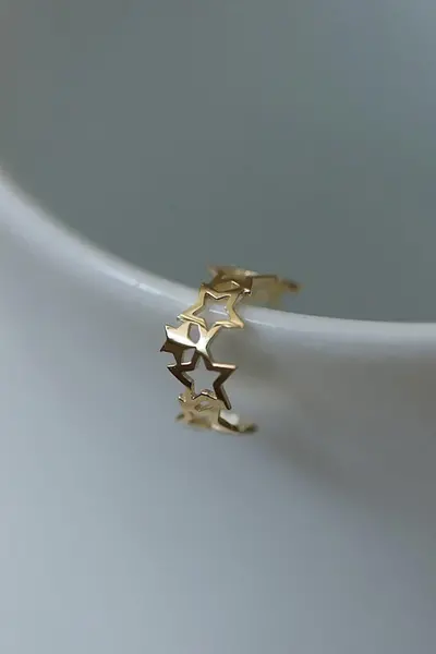 image of Elk & Bloom Gold Star Ear Cuff - No Piercing Necessary Gold