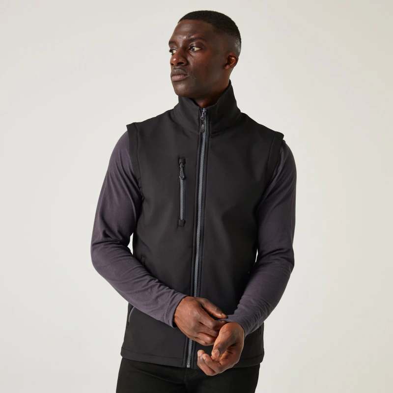 Image of Regatta Regatta Men 'Navigate' Softshell Bodywarmer in Black Size: Small Black S Male 5063019692616